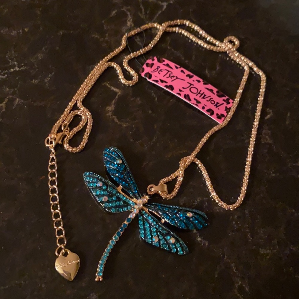 Betsey johnson dragonfly necklace